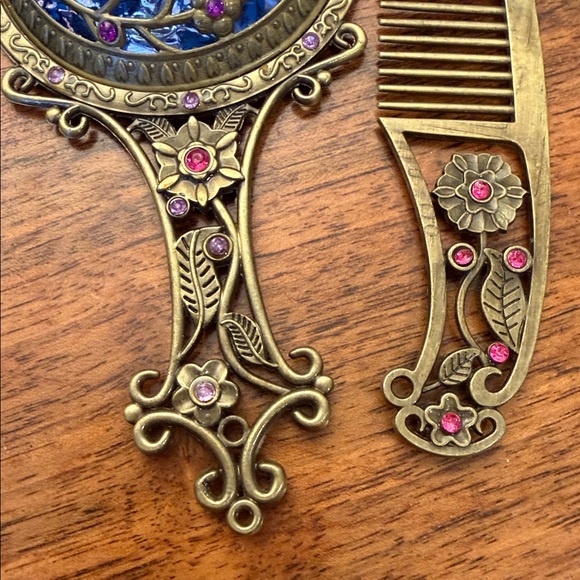 Jeweled Handheld Mirror and Comb Set - Picture 3 of 9